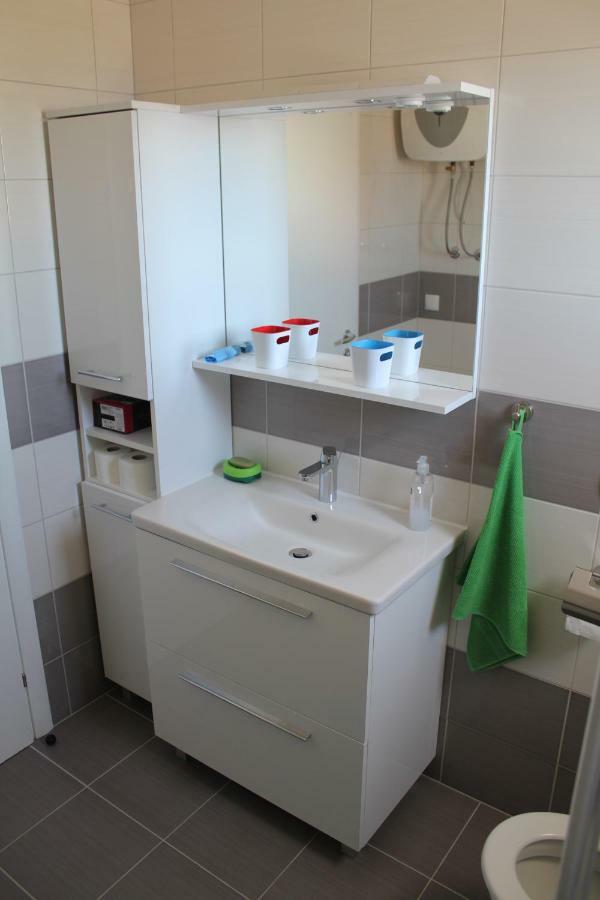 Mina Apartments Okrug Gornji Luaran gambar